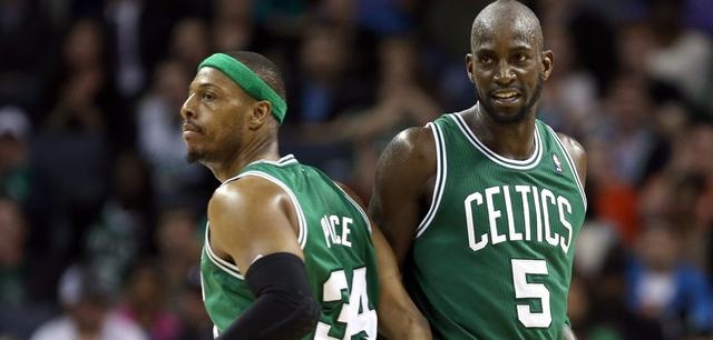 加比亚抱怨对手拖延时间，主裁：补时给了，你们想要15分钟吗（加比亚不满对手拖延，主裁回应：补时已给，还想要15分钟？）