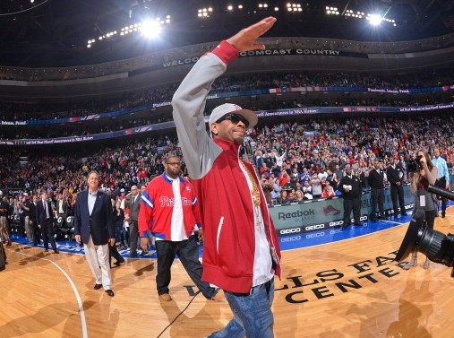 这是真饿了，太阳报：哈兰德赛后买了近70个芝士汉堡请全队吃（太阳报：哈兰德赛后豪掷近70个芝士汉堡，招待全队）