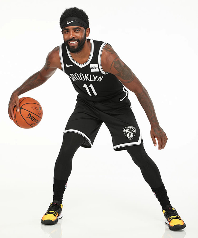 佩莱格里尼：塞维利亚落后时球迷往球场投掷杂物，这样不对（佩莱格里尼批评塞维利亚球迷：球队落后时向场内投掷杂物的行为不可取）