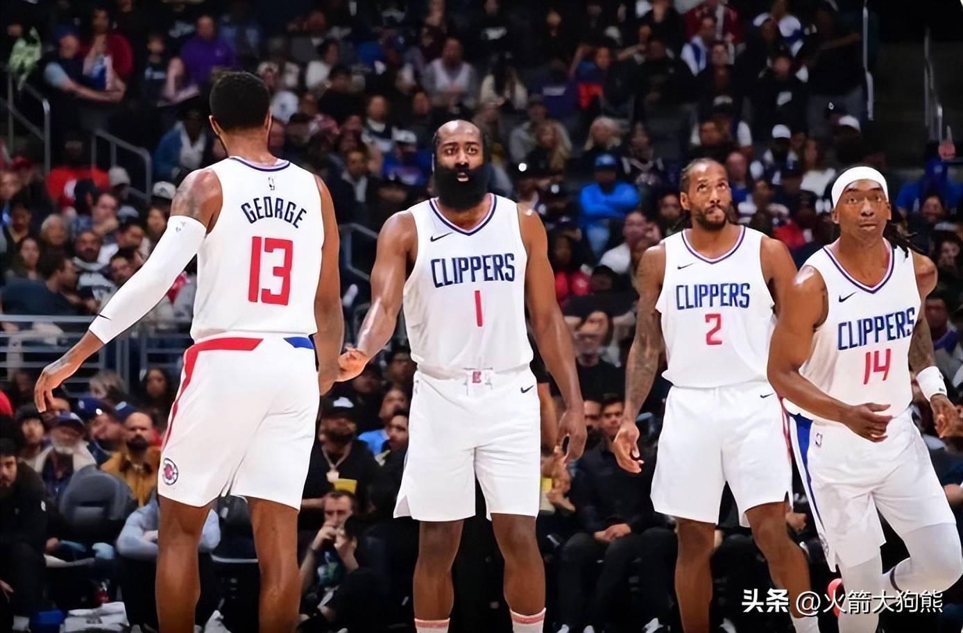 意杯半场：贝内德扎克、罗破门，博洛尼亚1-1帕尔马（意大利杯半场战报：贝内德扎克与罗建功，博洛尼亚1-1战平帕尔马）