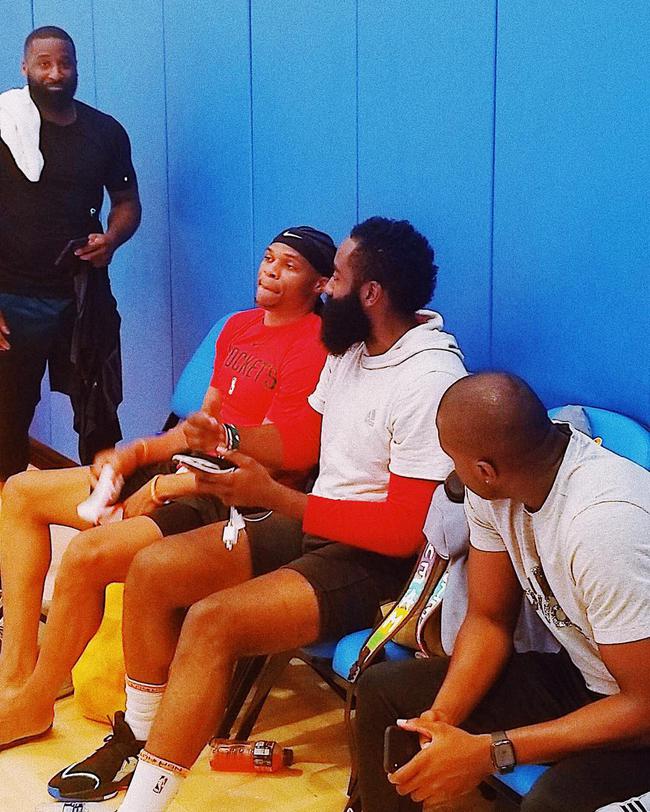 哈曼：斯洛特的利物浦生涯接近尾声，我猜红军已和克洛普对话（哈曼：斯洛特利物浦任期将尽，猜红军已与克洛普沟通）