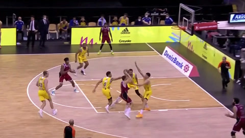 肇俊哲：铁人队应该抓住机遇，做辽宁足球振兴的“领头羊”（肇俊哲：铁人队应把握良机，成为辽宁足球复兴的先锋）