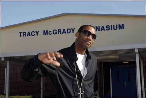 卫报：伯恩茅斯多名后防主力离队，新赛季前景如何尚待观察（卫报：伯恩茅斯后防多名主力出走，新赛季前景仍存变数）